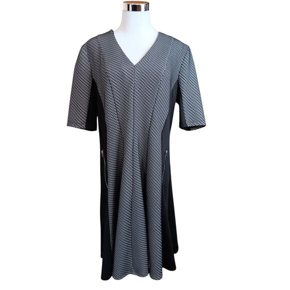 Liz Claiborne‎ Flattering Gored Midi Dress Plus 16 Panels Short Sleeves Career - Picture 10 of 11